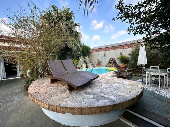 Imagem Casa com piscina á venda Guarujá/Sp
