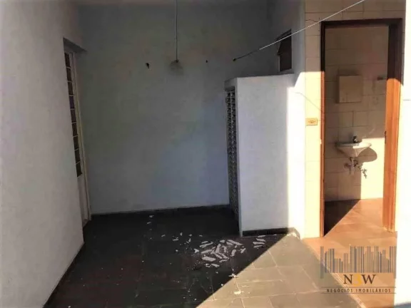 Imagem Casa à venda no Alto da Lapa São Paulo SP com 2 dormitórios, 1 banheiro, 2 vagas de garagem e 170m² de área construída.