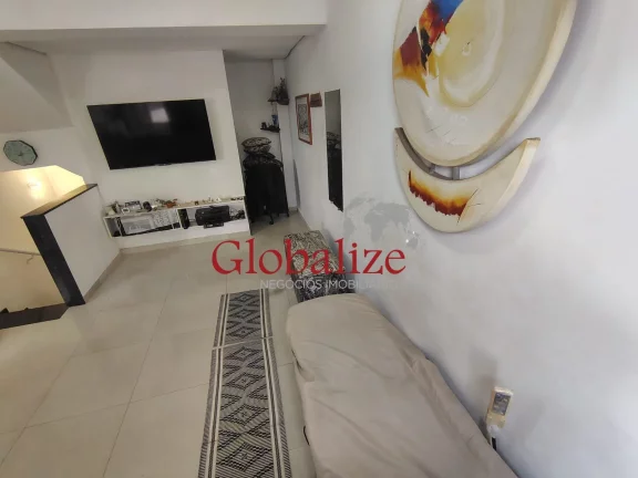 Imagem CASA TRIPLEX 02 DORMITÓRIOS SENDO 02 SUÍTES, R$480.000,00, 105M², AMPLA E AREJADA, GARAGEM PARA CARRO E ÓTIMA LOCALIZAÇÃO