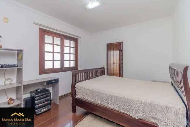 Imagem Sobrado com 4 Dormitórios ( 2 Suítes), 4 Vagas de Garagem, Churrasqueira na Vila Ipojuca, São Paulo, SP