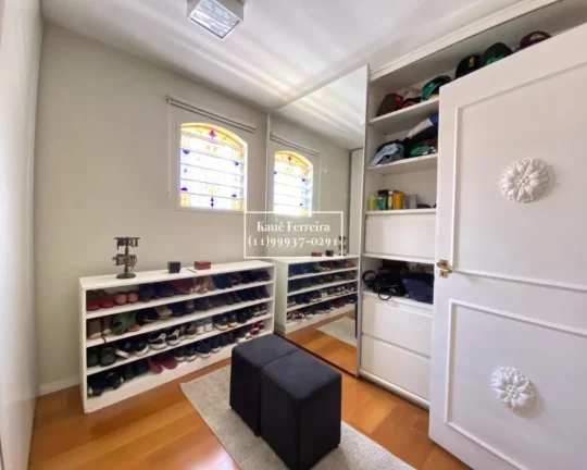 Imagem Casa perto do metrô com piscina em São Paulo