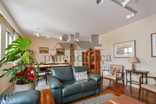 Imagem Apartamento com 142m² na Rua Sabará, 3 quartos (1 suíte) e 1 vaga.