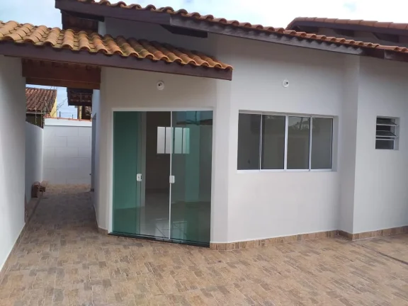 Imagem Casa para Venda em Itanhaém, Tupy, 3 dormitórios, 1 suíte, 1 banheiro, 2 vagas
