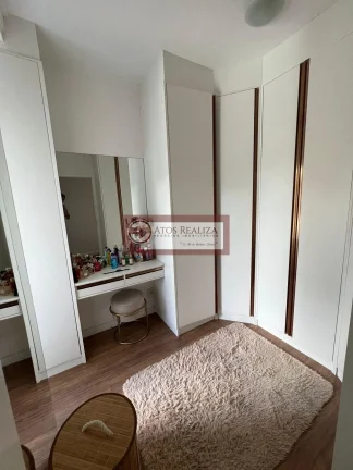 Imagem Vendo sobrado novo com planejados. Lindo sobrado de 143m² no Jardim presidência, Imóvel de 3 Dormitorios com Armários, sendo 2 suítes, Closet, 2 vagas de garagem, Palnejados na cozinha e banheiro, Àres gourmet com churrasqueira, Agente uma visita e se sur