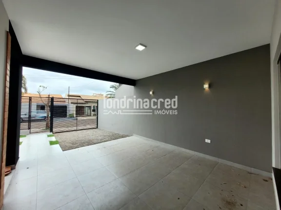 Imagem Casa excelente no Res. Abussafe com 3 dormitórios (1 suíte), banheiro social, 4 vagas de garagem, 140m² de construção em terreno de 200m².