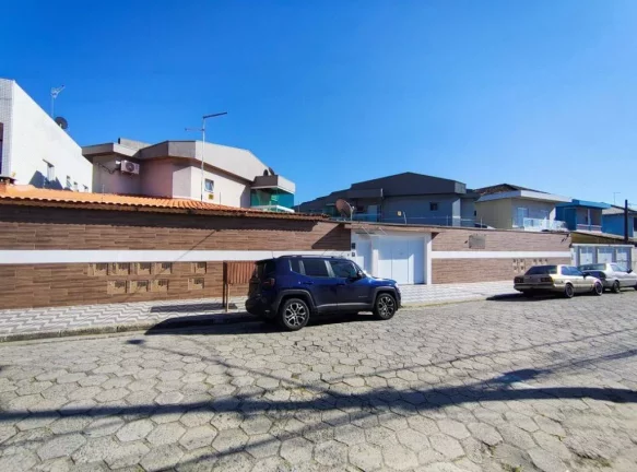 Imagem CASA COM 70 m² - TUDE BASTOS - PRAIA GRANDE SP