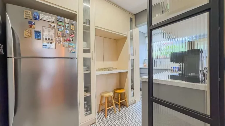 Imagem Apartamento à venda em Porto Alegre, Mont Serrat, com 2 quartos, 74,00m2