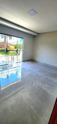 Imagem Sobrado de alto padrão, 4 suites plenas, uma com closet, piscina e área gourmet, no bairro Setor Jaó, em Goiânia-GO