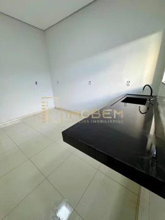 Imagem Imperdível: Casa à venda em Sinop-MT, Jardim dos Ipês! 3 quartos, 1 suíte, 1 sala, 2 banheiros, 1 vaga de garagem, 108m².