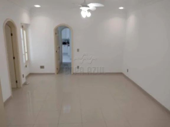 Imagem Copacabana - Residencial › Casa com 2 quarto(s) a Venda