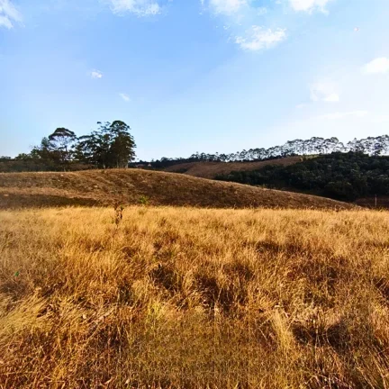 Imagem O Ápice da Mantiqueira: 484.000 m² com Vista 360°, Cachoeira Privativa e Altitude de 1.785m em Campos do Jordão
