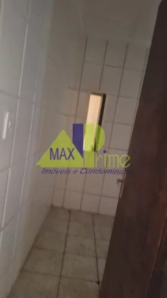 Imagem Aluguel de Casa Espaçosa na Vila Guilhermina, São Paulo-SP: 2 Quartos, 2 Salas, 1 Banheiro, 2 Vagas, 110m².