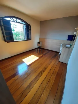 Imagem Casa Excelente ampla no Bairro Cachoeira com suíte, São José da Lapa, MG