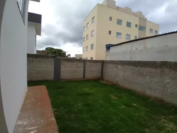 Imagem Casa à venda, 3 quartos, 1 suíte, 2 vagas, Novo Centro - Santa Luzia/MG