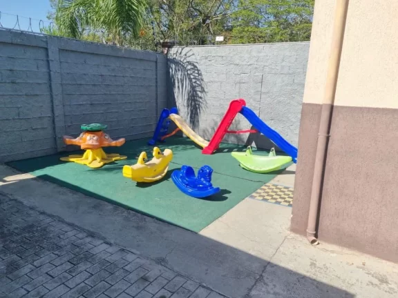 Imagem Sobrado com 2 dormitórios à venda, 68 m² por R$ 298.000,00 - Vila Nova Urupês - Suzano/SP
