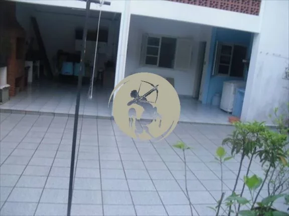 Imagem SOBRADO NO GONZAGA SOBRADO A VENDA NO BAIRRO DO GONZAGA EM SANTOS PROXIMO A PRAIA