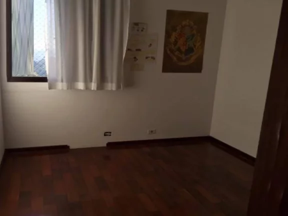 Imagem Apartamento com 150 m2, 3 dormitórios sendo 1 suíte e todos com armário embutido, sala de visita,...