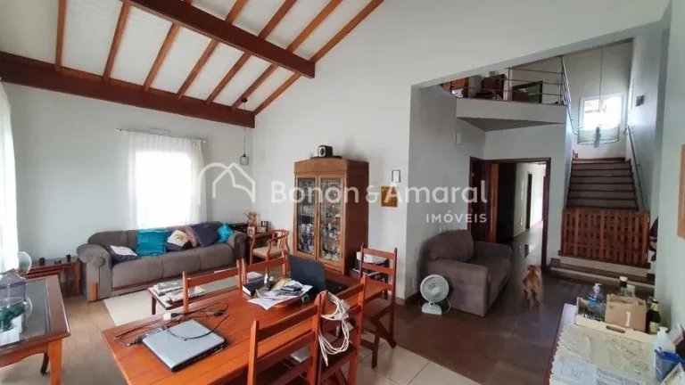 Imagem Impecável casa à venda no Condomínio Parque das Quaresmeiras, na cobiçada região do Alphaville ...