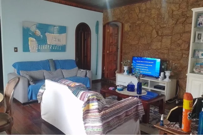 Imagem Casa com 4 quartos para venda em Campo Grande