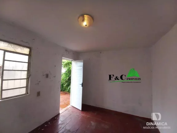 Imagem Casa para Venda em Limeira, Centro, 3 dormitórios, 2 banheiros, 5 vagas