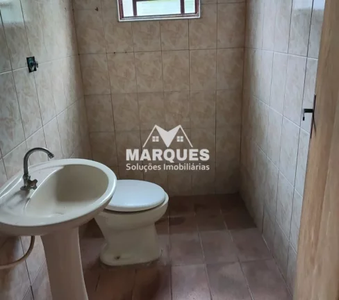 Imagem Imovel com 3 casas, terreno de 400m2