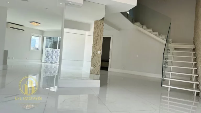 Imagem Cobertura Duplex para Venda ou Locação. com 3 suítes e 4 vagas. Vila Nova Conceição