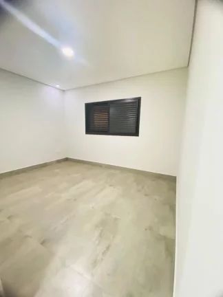 Imagem CASA TÉRREA - LINDO ACABAMENTO - OPORTUNIDADE - JARDIM DO JATOBÁ
