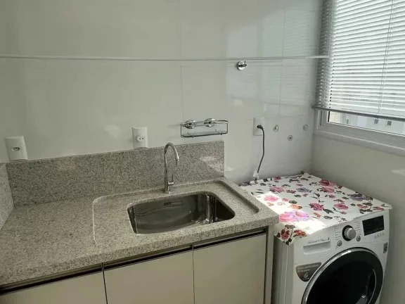 Imagem Apartamento com 3 suítes e 3 vagas de garagem em Meia Praia - Itapema/SC