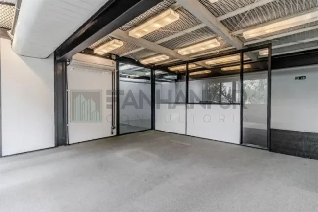 Imagem Excelente Casa Comercial para Locação em São Paulo-SP, Jardim Paulista: 15 Salas, 8 Banheiros, 8 Vagas de Garagem, 1.033m².