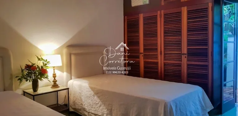Imagem Oportunidade imperdível: Pousada comercial à venda ou locação em Guarujá-SP, bairro Guaiúba, com 9 quartos, 9 suítes, 3 salas, 11 banheiros, 9 vagas de garagem e 800,00 m² de área.