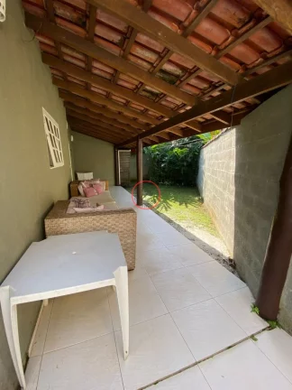 Imagem CASA PARA LOCAÇÃO ANUAL DENTRO DE RESIDENCIAL COM PISCINA, COM 2 DORMITÓRIOS, SENDO UMA SUITE