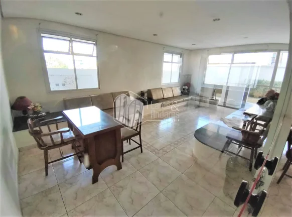 Imagem Apto à venda, 78m² com 3 dorms., sala com varanda, cozinha e dorms. com armários, Vista deslumbrante Santana, 1 vaga e lazer com piscina aquecida.