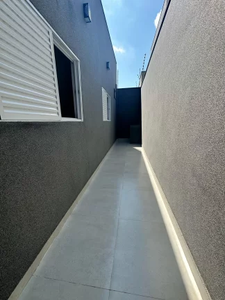 Imagem Casa de Luxo no Jardim Natal I, Piscina Aquecida, Suite com Closet Amplo, Iluminação e Paisagismo