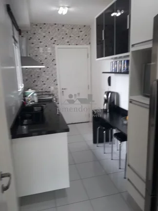 Imagem Apartamento com 100 m² em andar alto à venda na Barra Funda.