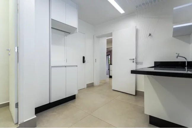 Imagem Apartamento com 4 Quartos à Venda, 195 m² em Campo Belo - São Paulo