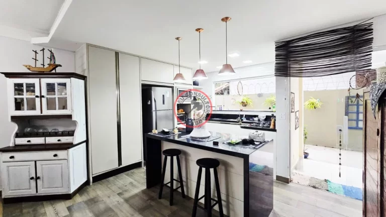 Imagem CASA TÉRREA DENTRO DE RESIDENCIAL , COM QUINTAL EM L, COM PISCINA, AREA GOURMET, COM 130 MT DE AREA CONSTRUÍDA