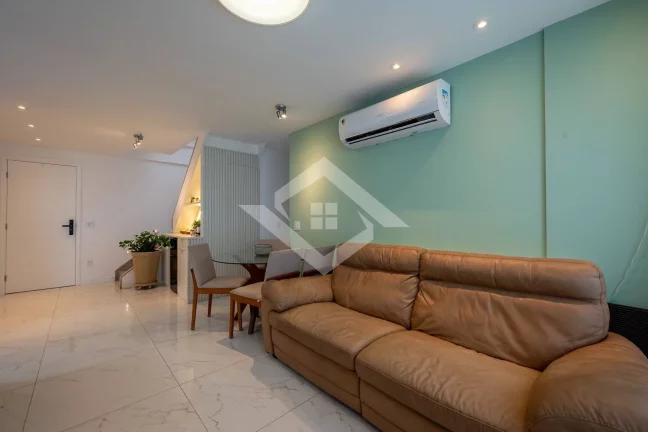 Imagem Maravilhosa Cobertura à Venda com Vista para Pedra do Pontal - 160 m²