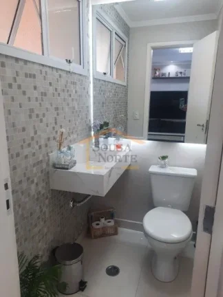 Imagem Sobrado em condomínio fechado, bem tranquilo e muito arborizado, 3 dormitórios, sendo 1 suíte, es...