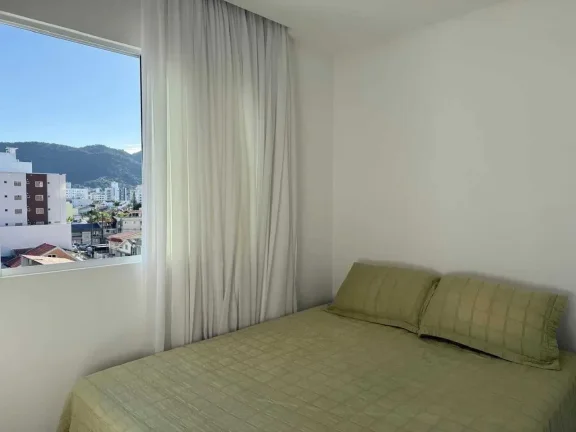 Imagem Apartamento mobiliado com 2 dormitórios sendo 1 suíte e 1 vaga de garagem em Balneário Camboriú