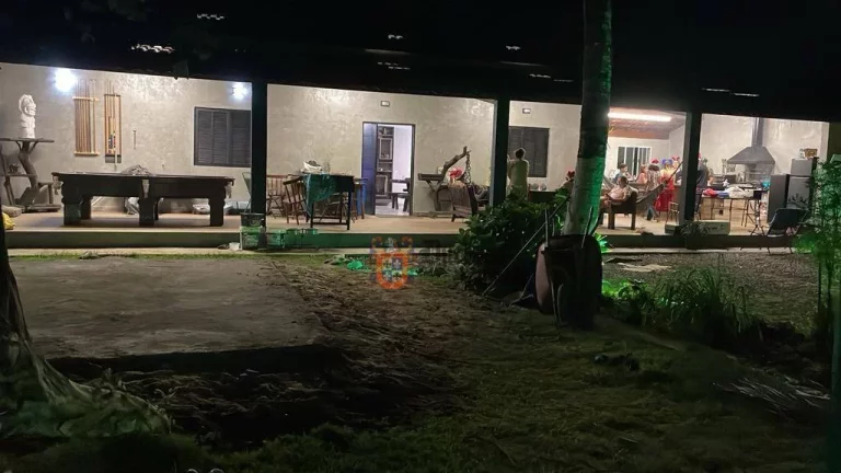 Imagem Chácara com 10 dormitórios à venda, 1500 m² por R$ 900.000,00 - Jardim Guarau - Peruíbe/SP