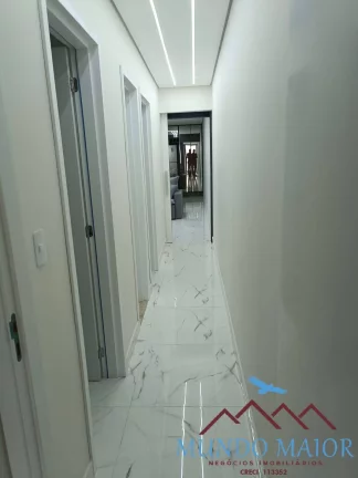 Imagem Cobertura de Cinema! Mobiliada, Decorada e com Churrasqueira Privativa!