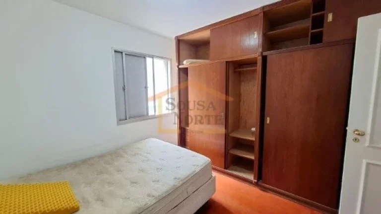 Imagem Apartamento com 64m², 2 dormitórios, sendo 1 com armários, banheiro reformado, sala para 2 ambien...