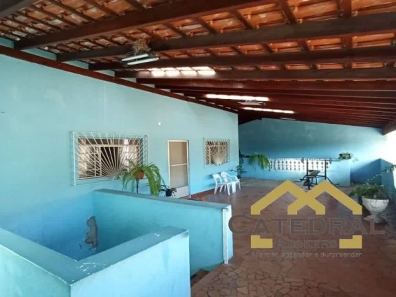 Imagem Sobrado a venda com 546m² e área construída com 228m² em Jundiaí/SP
