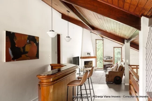 Imagem VISTA PRIVILEGIADA - Casa térrea, muito bem dividida e construída.