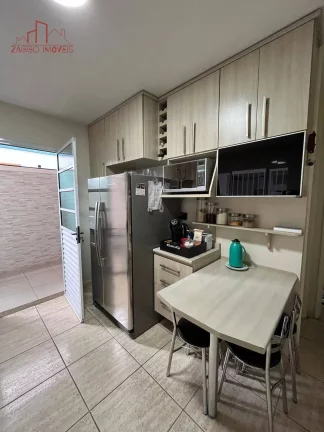 Imagem Casa em condomínio 159m² - 3 Dorm - 2 Vagas