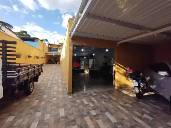 Imagem Sobrado à venda 3 Quartos, 1 Suite, 15 Vagas, 296M², Santa Maria, São Caetano do Sul - SP