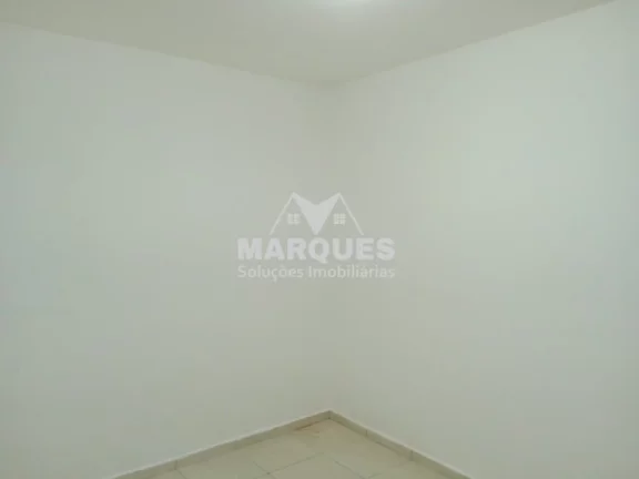 Imagem Imóvel com 4 Casas - Ideal para Investimento ou Moradia
