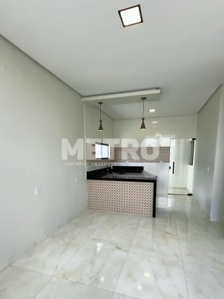 Imagem Casa à venda no Vale Dourado com 3 quartos sendo duas suítes, PETROLINA - PE