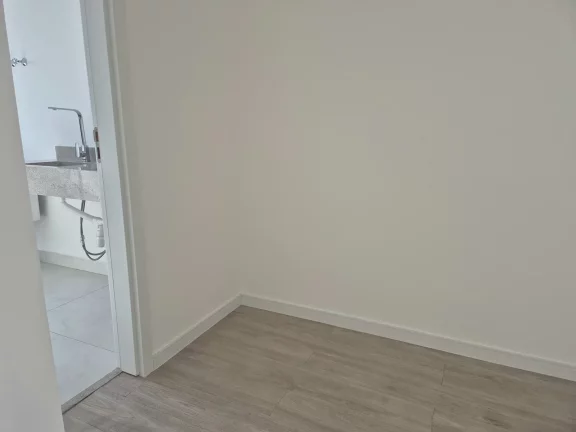 Imagem Casa à venda ou para alugar com 4 quartos, sendo 3 suítes, em Vila Petrópolis, Atibaia - SP