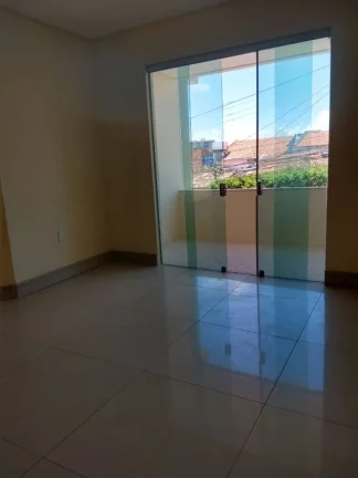 Imagem Casa à Venda no Bairro Farolândia - 4 Quartos, 2 Vagas de Garagem